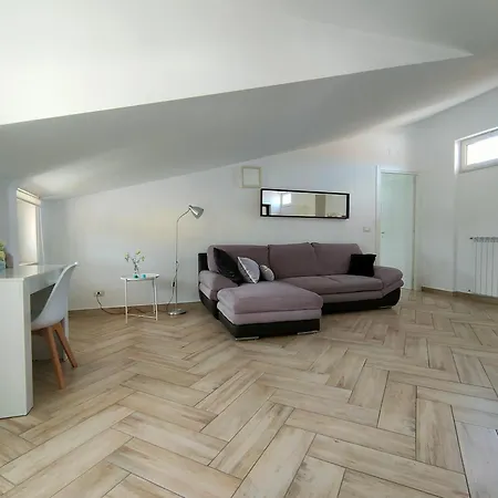 Apartment Serao House, 3 Piano In Centro *