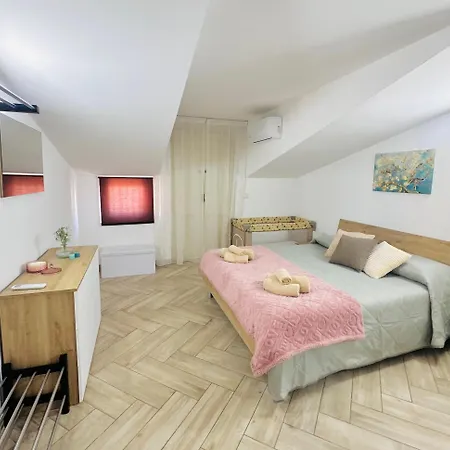 Apartment Serao House, 3 Piano In Centro *